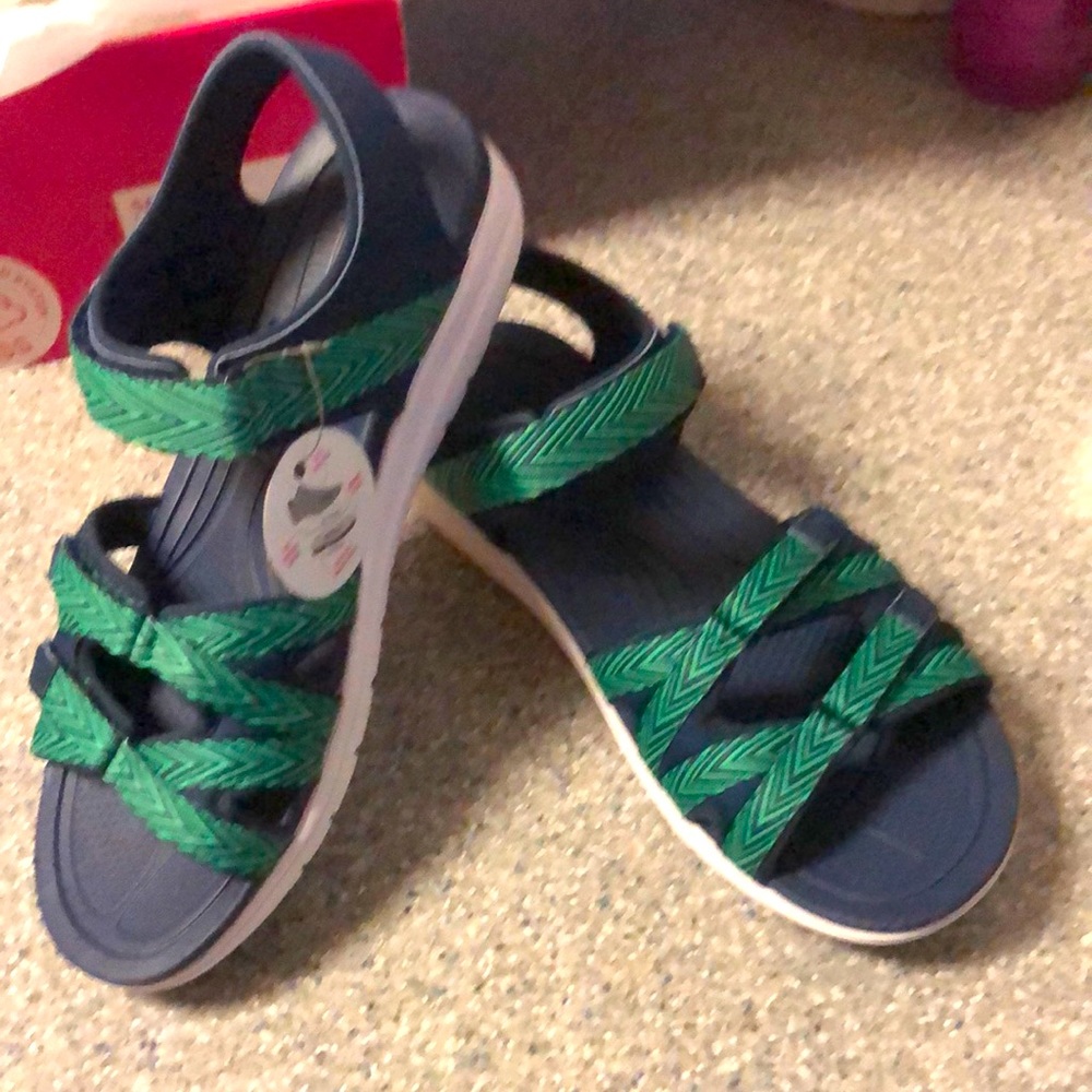 Sandal